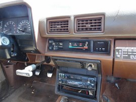 1985 TOYOTA PICKUP STANDARD CAB SR5 WHITE 2.4 MT 4WD Z21466